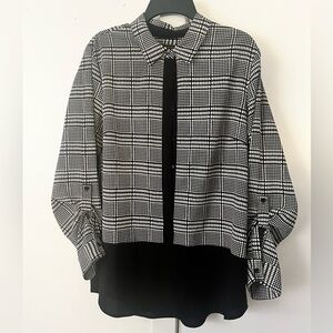 Talbots // Black & White Top